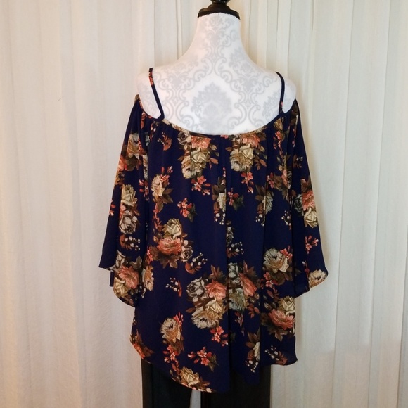 Million Bullop blouse - Picture 5 of 7